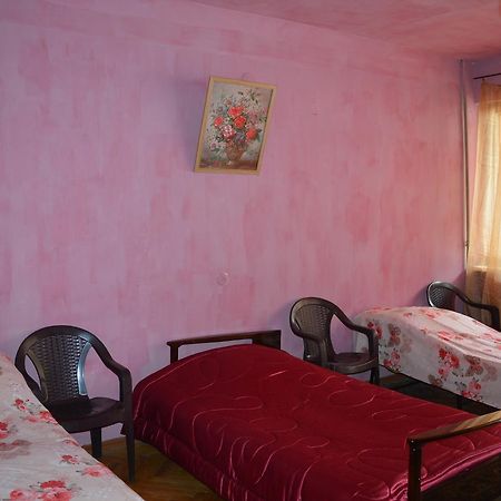 Parisis B&B In Alaverdi Exterior foto